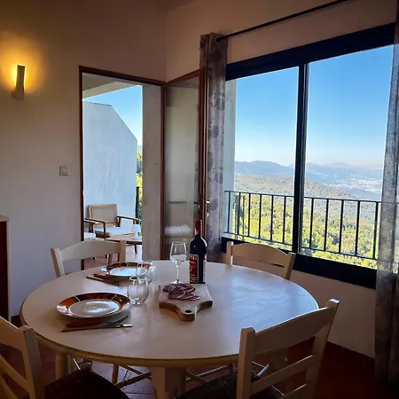 La Fontaine Corse Vue Panoramique