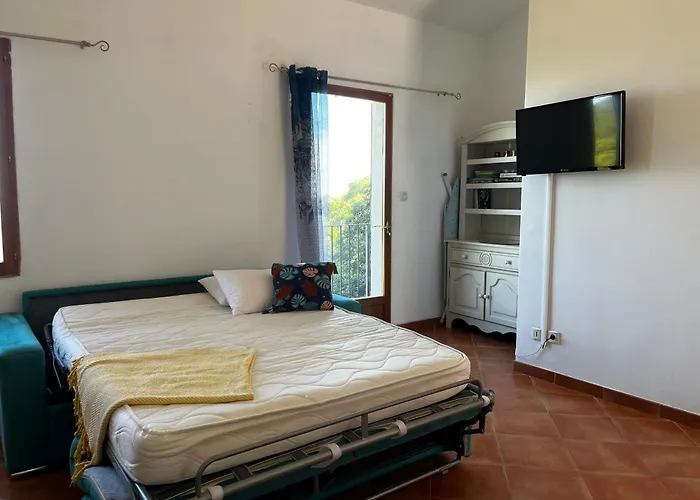 La Fontaine Corse Vue Panoramique * Loreto-di-Casinca